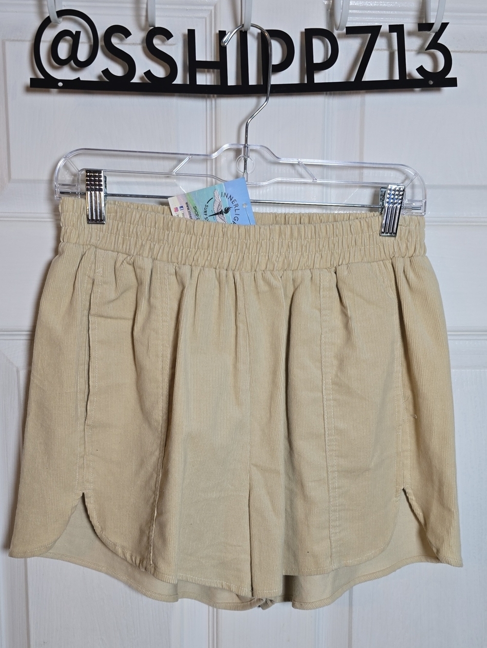 Wishlist M Medium Tan Corduroy Elastic-Waist Shorts